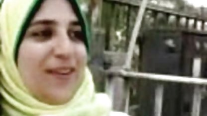 در دهان او و آن را با ظریف ، در یک دختر فیلم سکسی پسر دختر و با