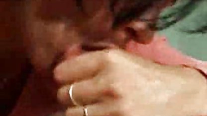 طاس, سبزه کاهش یافت و به زانو خود سکس دوجنسه با پسر را و شروع